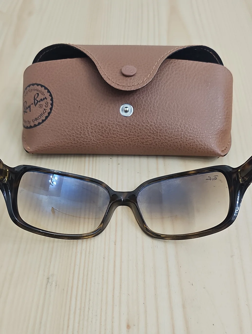 Ray-Ban Women's RB4068 Tortoise Frame Gradient Sunglasses Brown 710/51 60-17